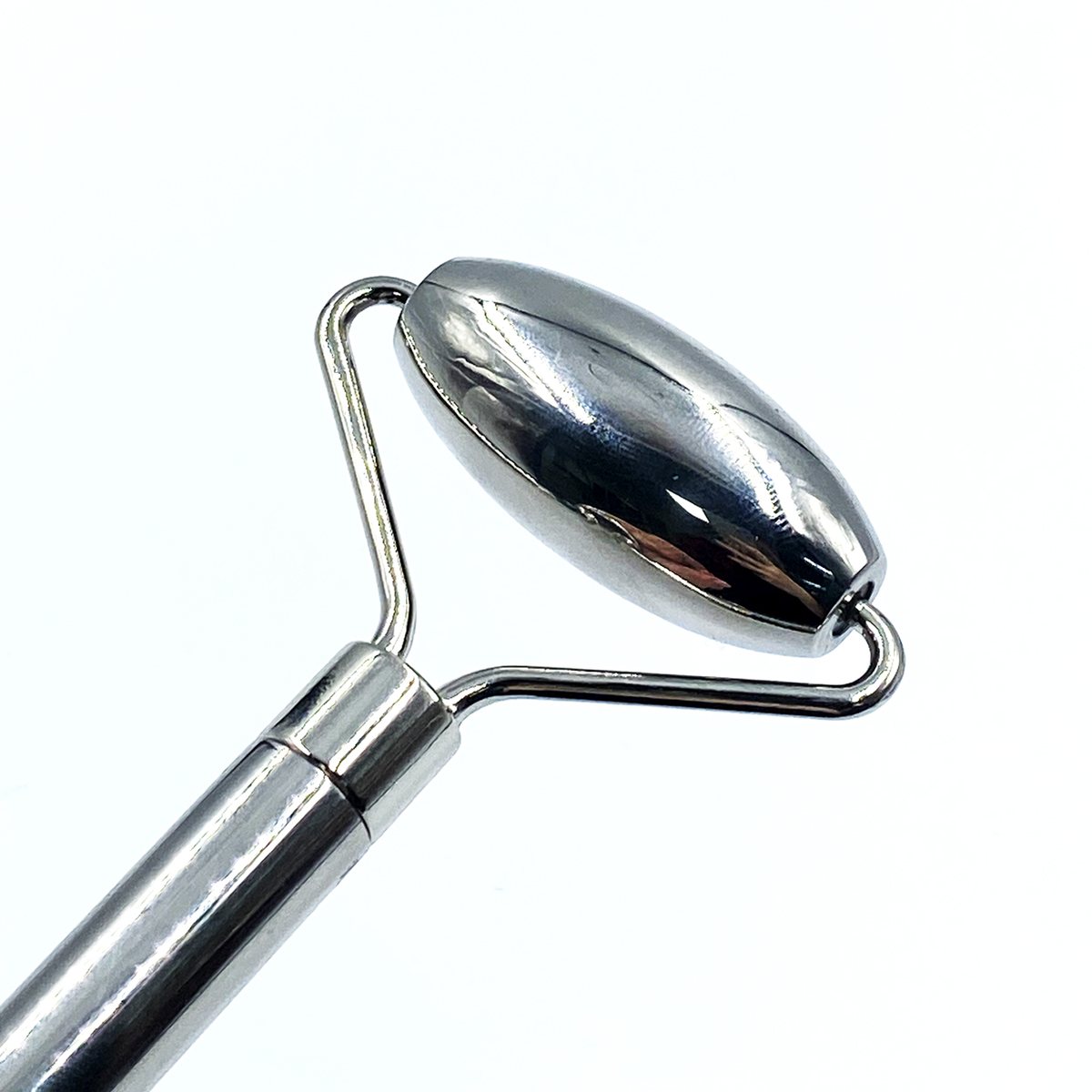 Stainless Steel Dual-Head Facial Roller Detail